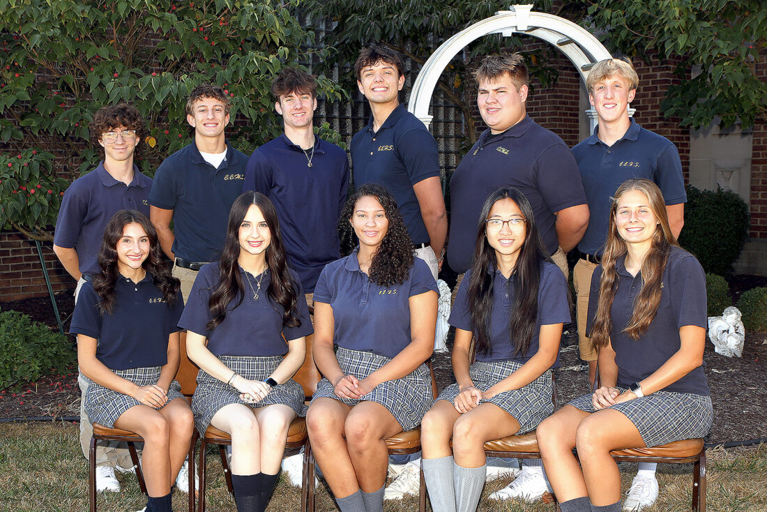Central homecoming court
